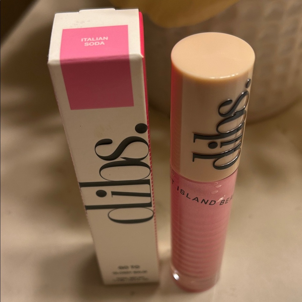 Dibs glossy balm shade Italian Soda